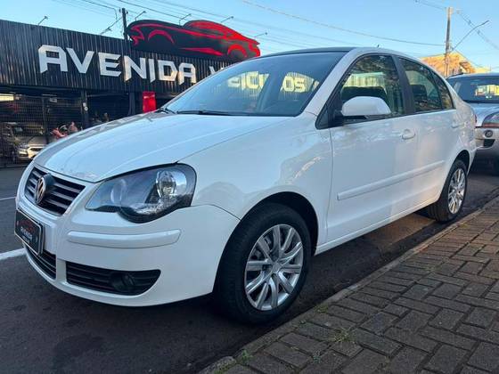 VOLKSWAGEN POLO SEDAN 1.6 MI 8V FLEX 4P MANUAL VOLKSWAGEN POLO SEDAN 1.6 MI 8V FLEX 4P MANUAL